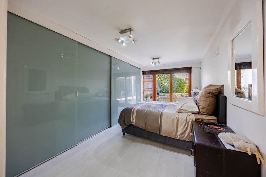6 Bedroom Property for Sale in Woodstock Western Cape